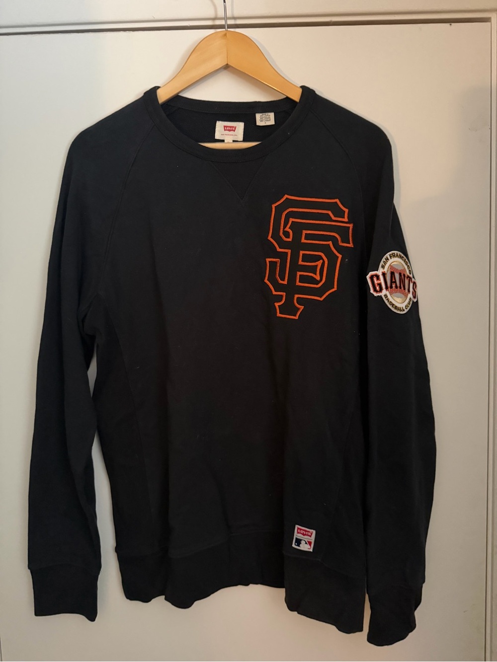 Levi's San Francisco Giants Limited Edition Sweatshirt Size M Black MLB